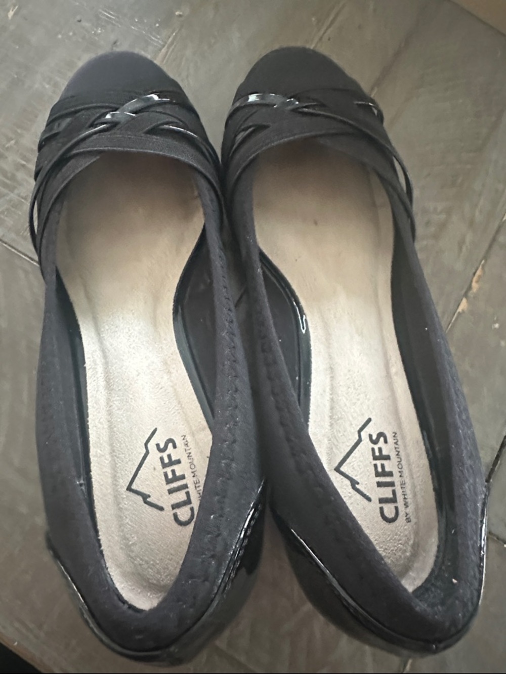 Women's Black Slip-On Ballet Flats